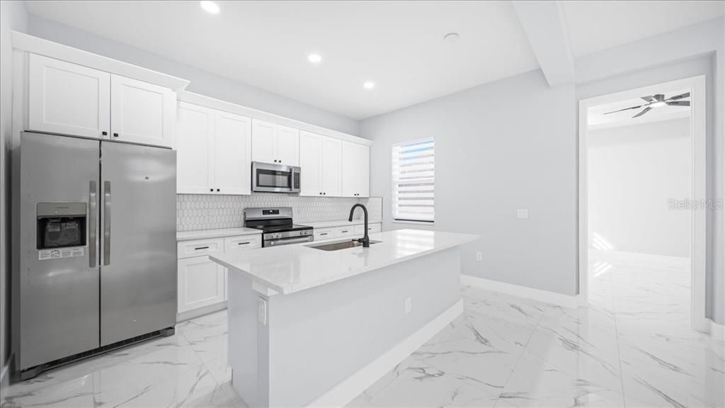 For Sale: $339,500 (4 beds, 2 baths, 1842 Square Feet)