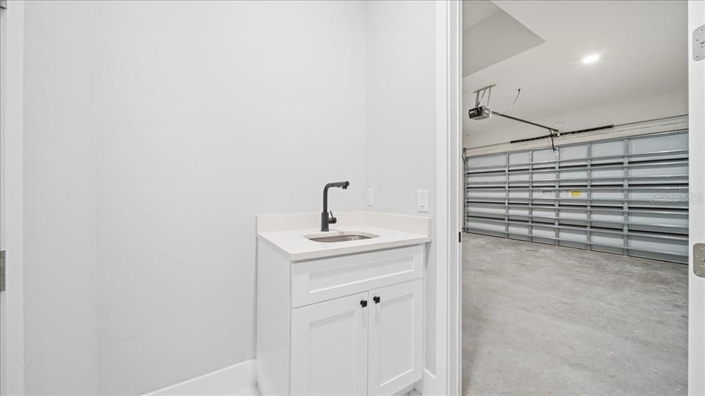 For Sale: $339,500 (4 beds, 2 baths, 1842 Square Feet)