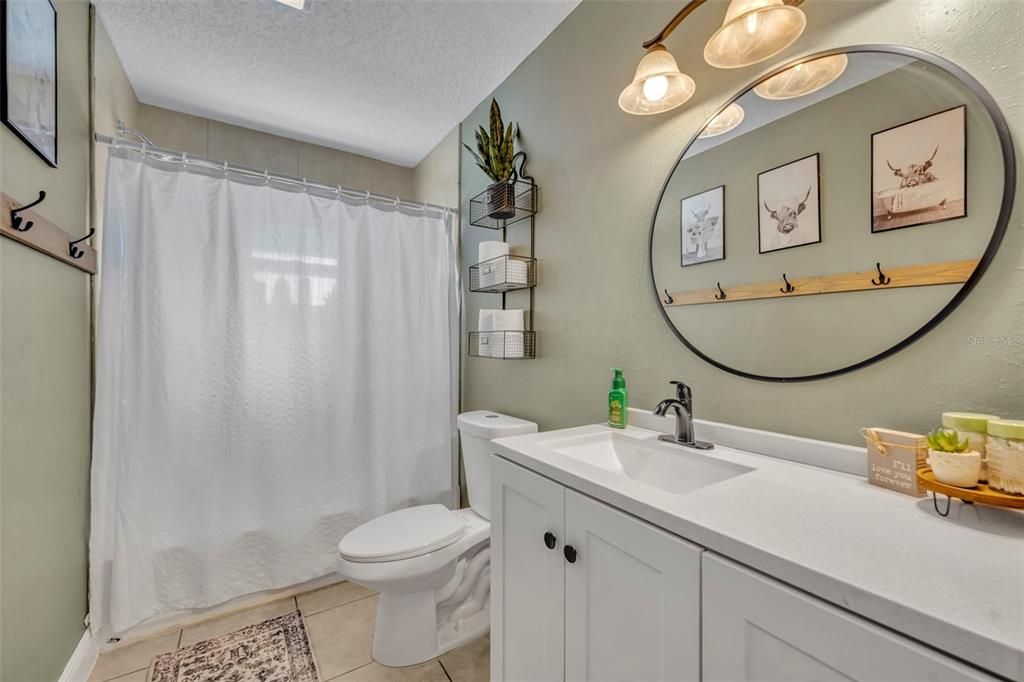 На продажу: $308,900 (4 спален, 2 ванн, 1730 Квадратных фут)