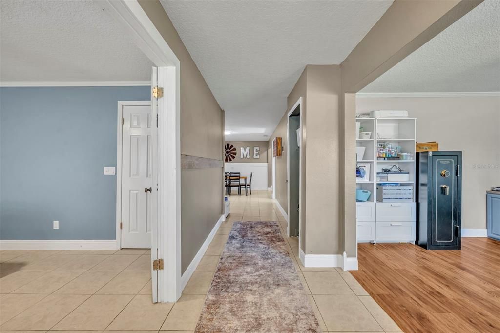 На продажу: $308,900 (4 спален, 2 ванн, 1730 Квадратных фут)