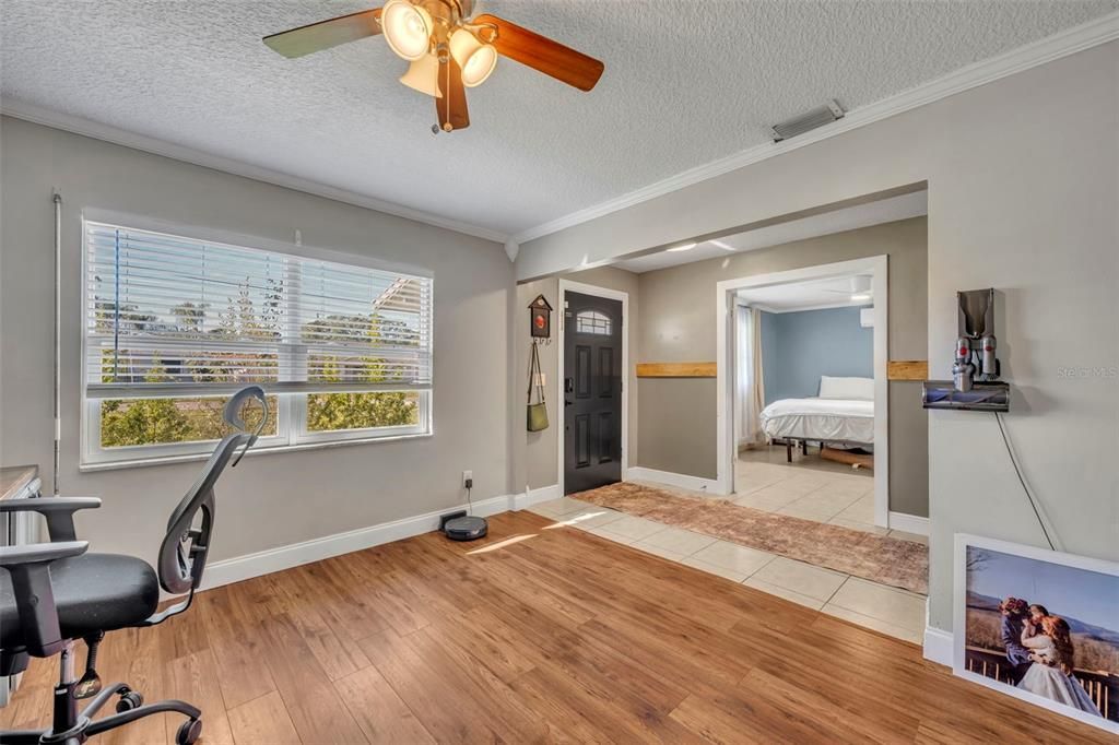 На продажу: $308,900 (4 спален, 2 ванн, 1730 Квадратных фут)