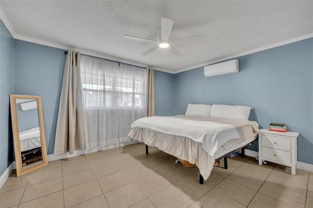 На продажу: $308,900 (4 спален, 2 ванн, 1730 Квадратных фут)