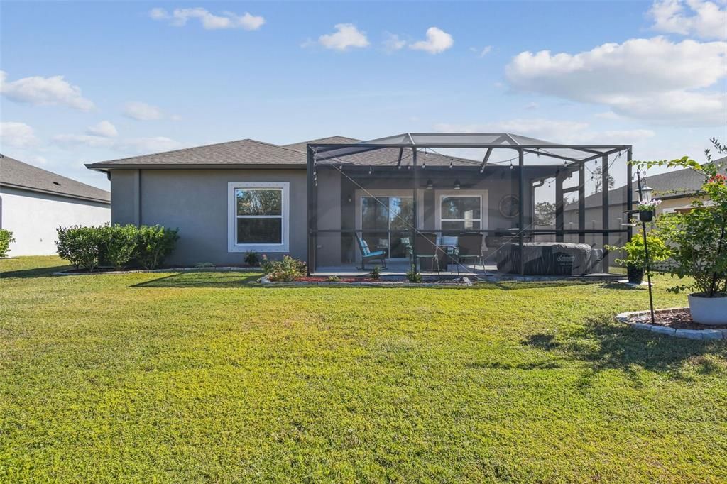 En Venta: $375,000 (4 camas, 2 baños, 1924 Pies cuadrados)