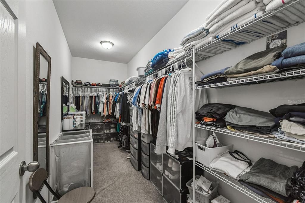 En Venta: $375,000 (4 camas, 2 baños, 1924 Pies cuadrados)