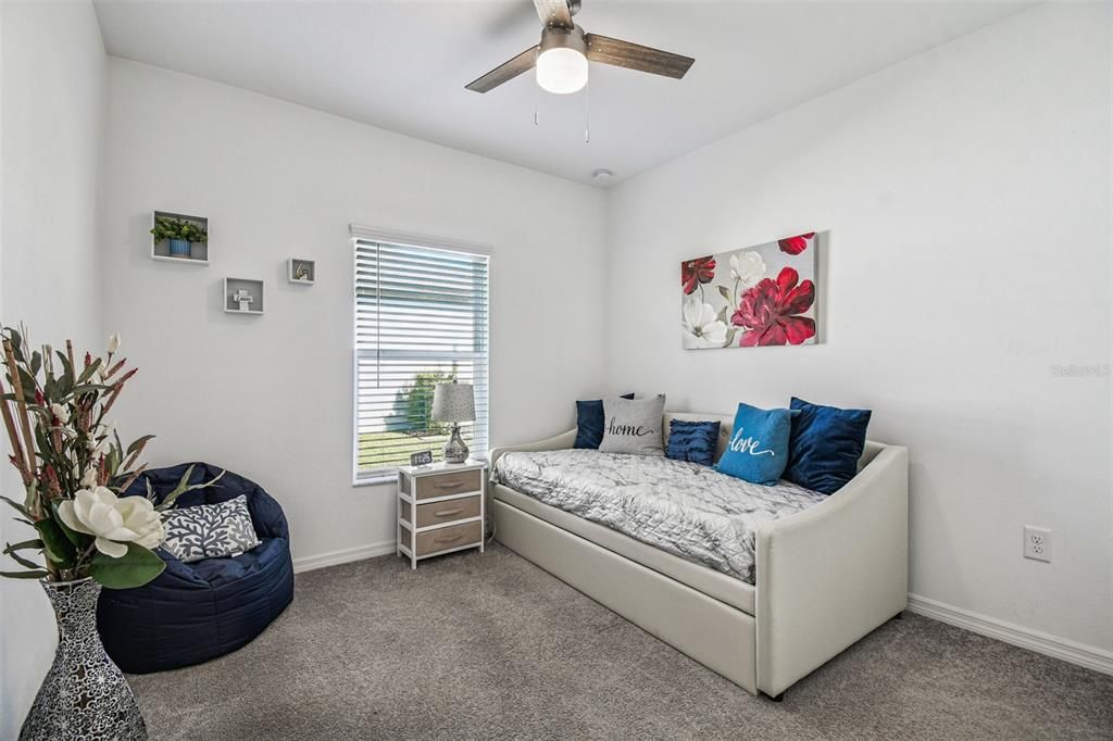 En Venta: $375,000 (4 camas, 2 baños, 1924 Pies cuadrados)