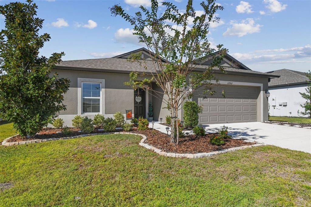 En Venta: $375,000 (4 camas, 2 baños, 1924 Pies cuadrados)