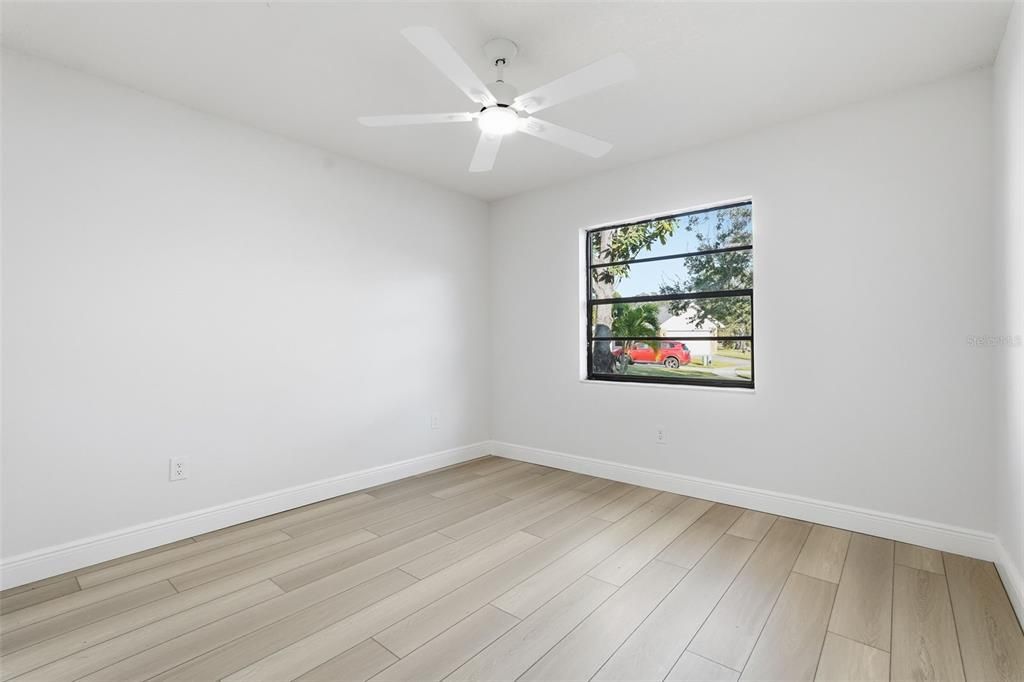 待售: $379,000 (2 贝兹, 2 浴室, 1228 平方英尺)