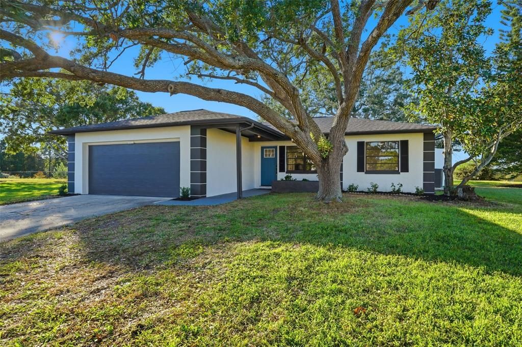 待售: $379,000 (2 贝兹, 2 浴室, 1228 平方英尺)