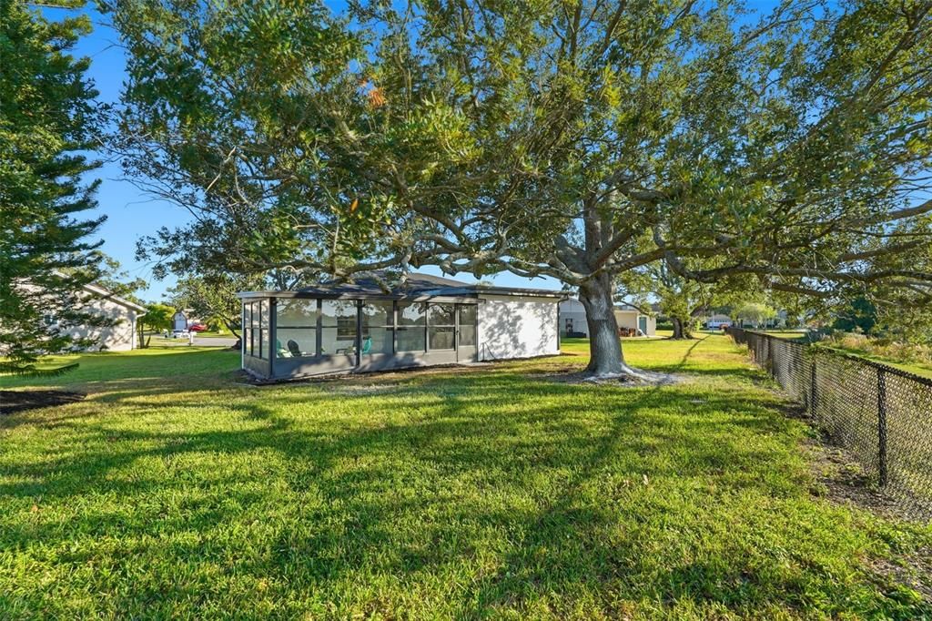 待售: $379,000 (2 贝兹, 2 浴室, 1228 平方英尺)