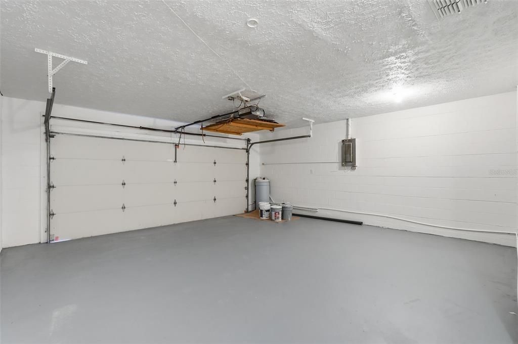 待售: $379,000 (2 贝兹, 2 浴室, 1228 平方英尺)