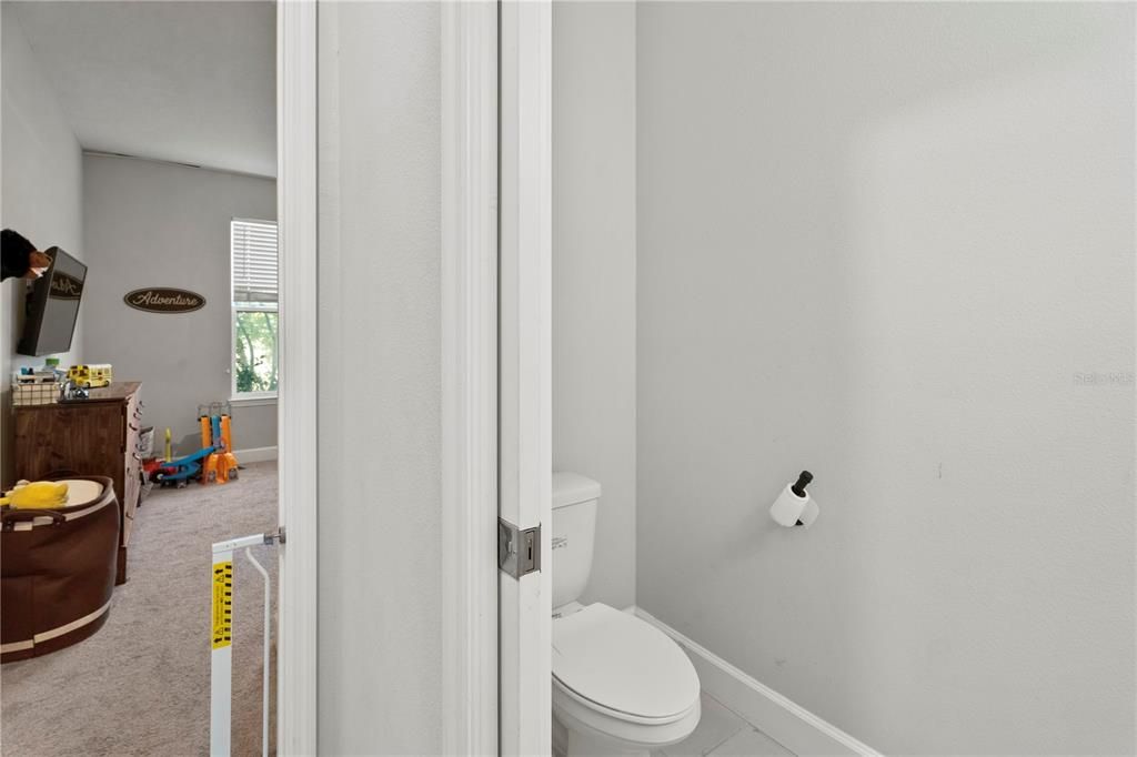 For Sale: $550,000 (4 beds, 4 baths, 2920 Square Feet)