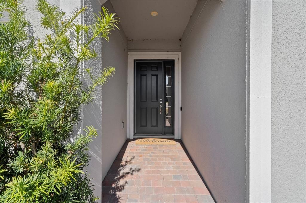 For Sale: $550,000 (4 beds, 4 baths, 2920 Square Feet)