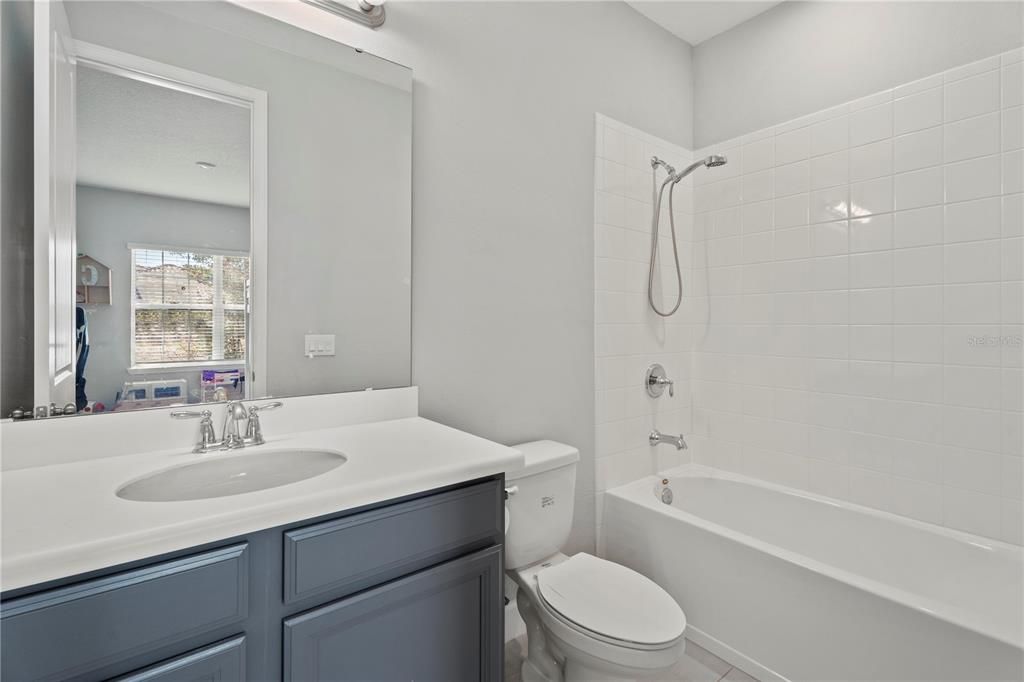 For Sale: $550,000 (4 beds, 4 baths, 2920 Square Feet)