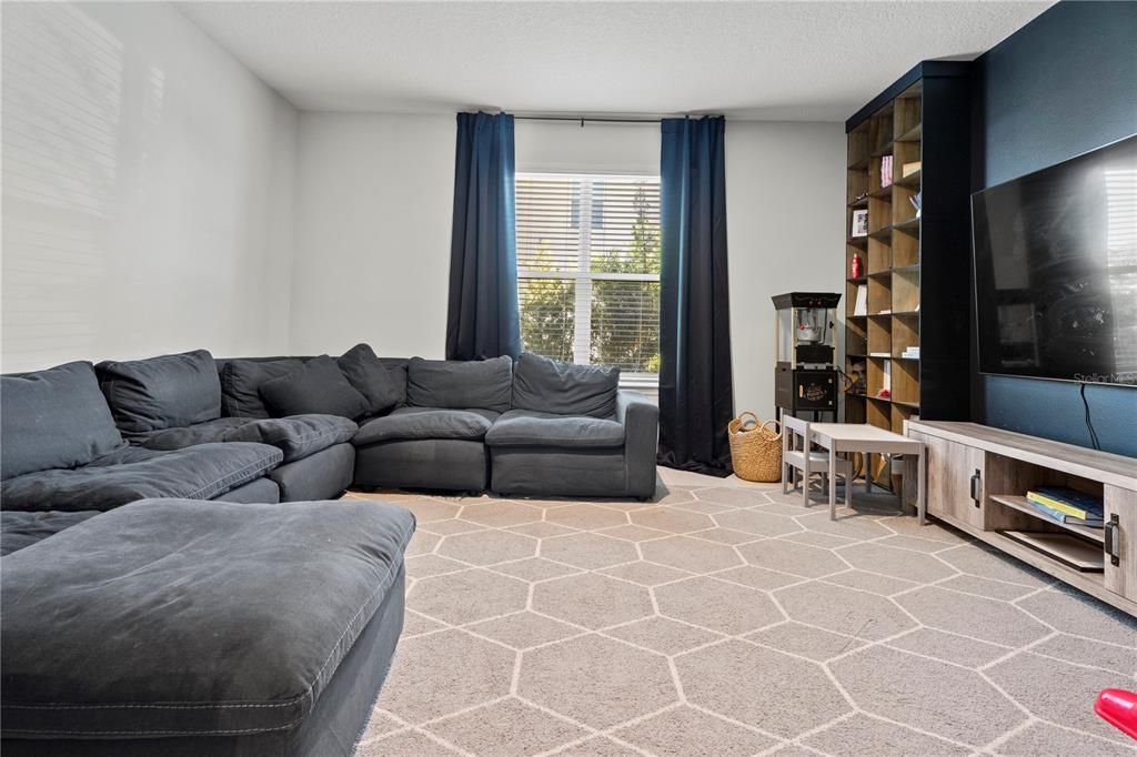 For Sale: $550,000 (4 beds, 4 baths, 2920 Square Feet)