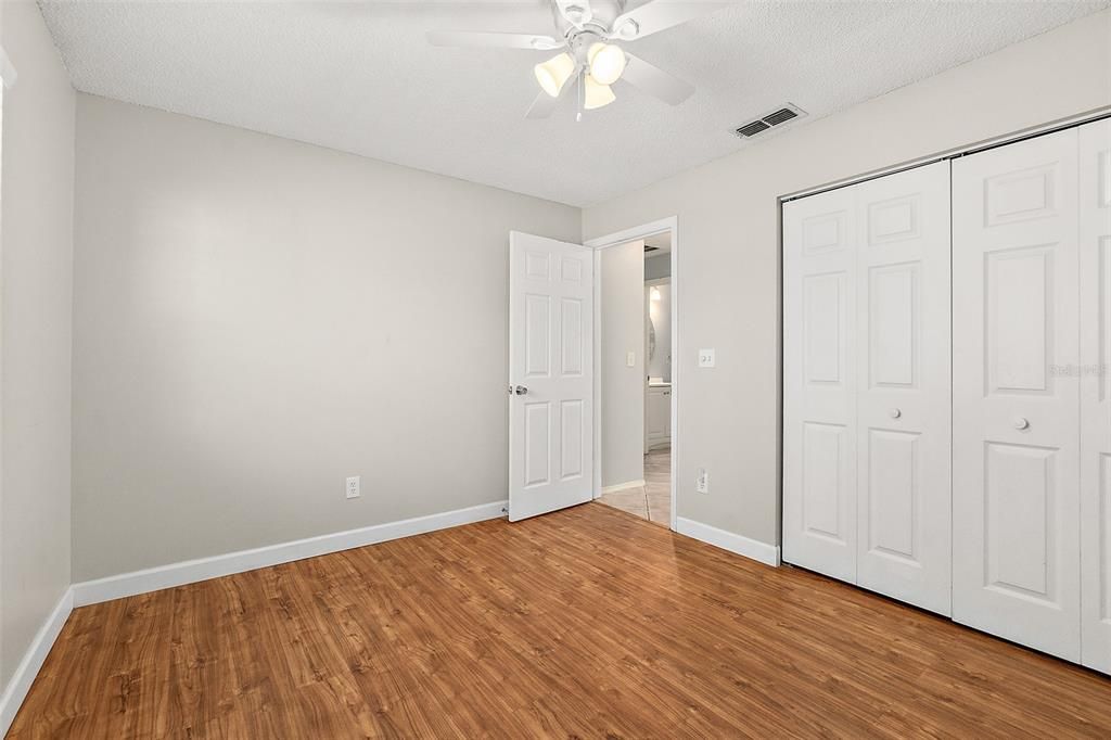 For Sale: $269,900 (3 beds, 2 baths, 1116 Square Feet)