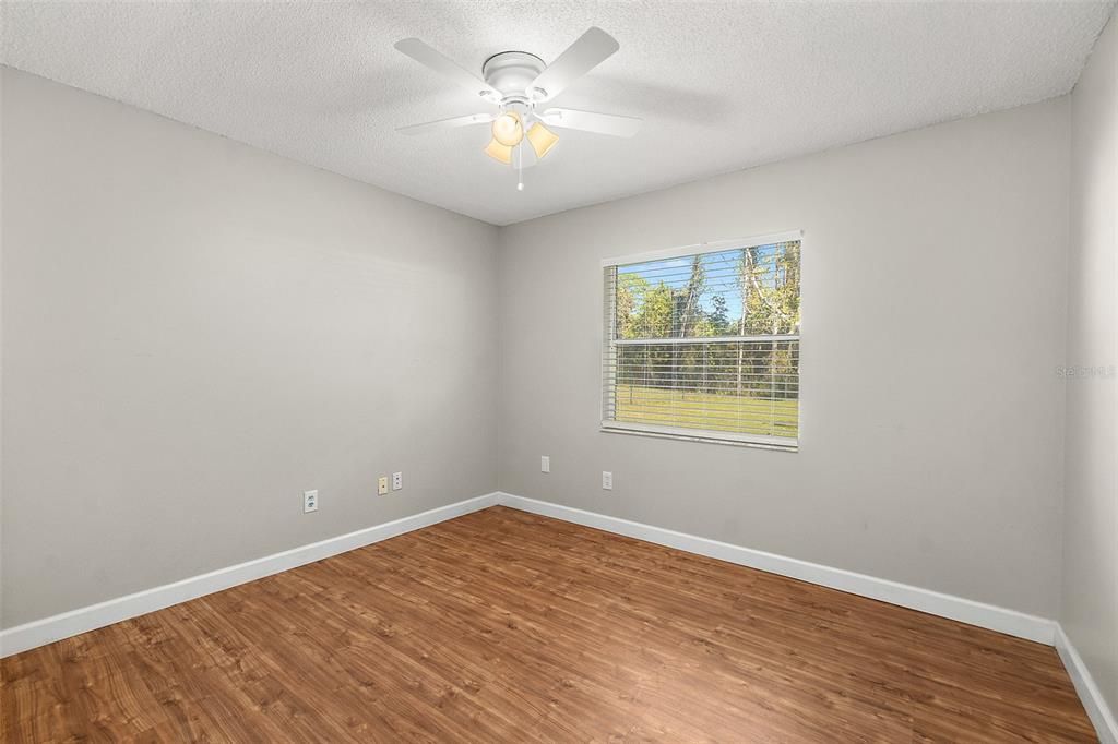 For Sale: $269,900 (3 beds, 2 baths, 1116 Square Feet)