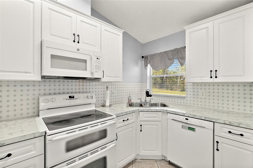 For Sale: $269,900 (3 beds, 2 baths, 1116 Square Feet)