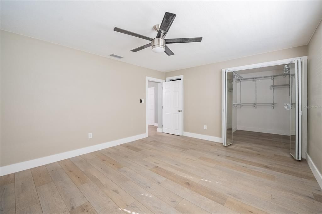 For Sale: $424,999 (3 beds, 2 baths, 1249 Square Feet)