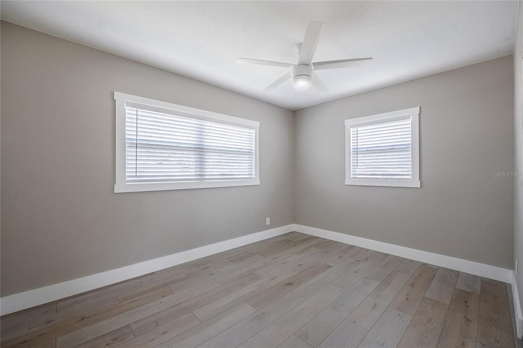 For Sale: $424,999 (3 beds, 2 baths, 1249 Square Feet)