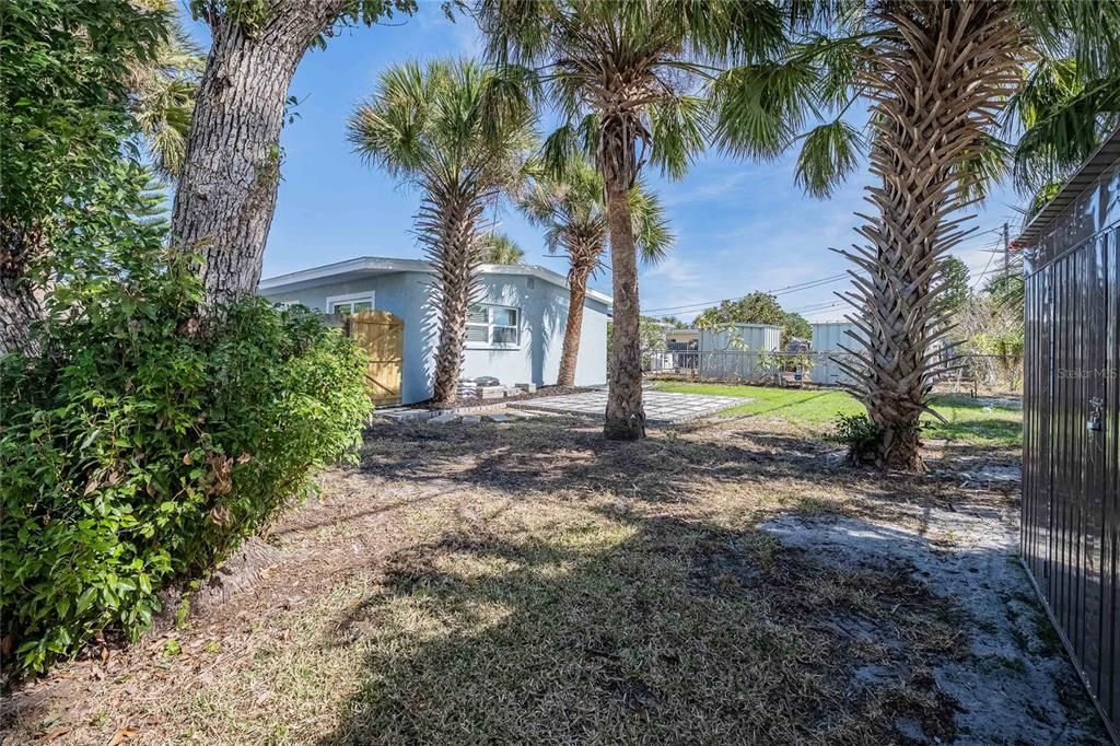 For Sale: $424,999 (3 beds, 2 baths, 1249 Square Feet)