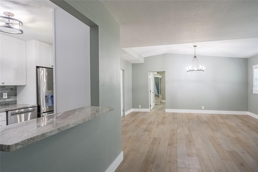 For Sale: $424,999 (3 beds, 2 baths, 1249 Square Feet)