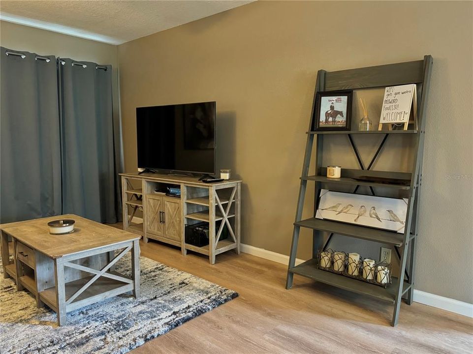 На продажу: $264,000 (3 спален, 2 ванн, 1262 Квадратных фут)