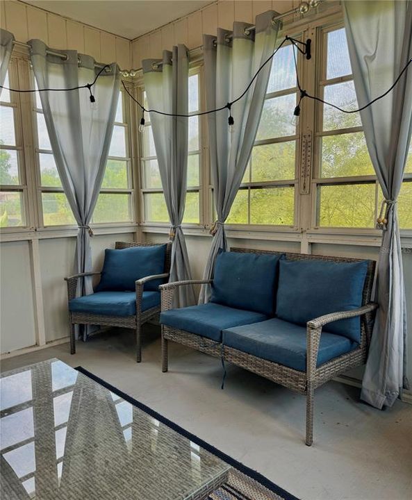 На продажу: $264,000 (3 спален, 2 ванн, 1262 Квадратных фут)