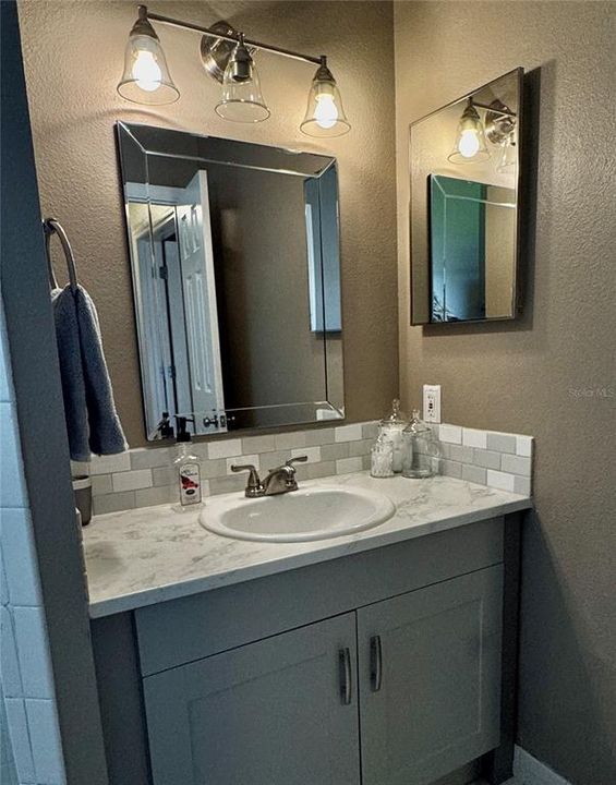 На продажу: $264,000 (3 спален, 2 ванн, 1262 Квадратных фут)