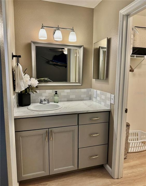 На продажу: $264,000 (3 спален, 2 ванн, 1262 Квадратных фут)