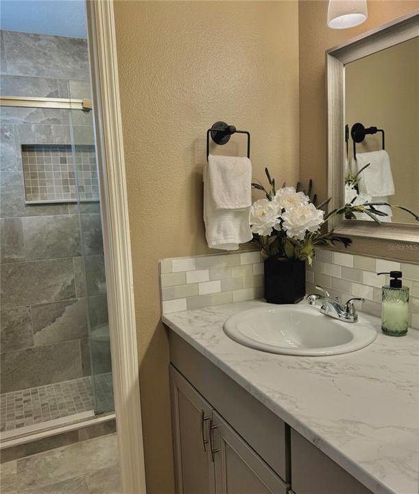 На продажу: $264,000 (3 спален, 2 ванн, 1262 Квадратных фут)