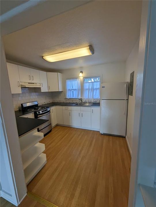 For Sale: $699,900 (4 beds, 0 baths, 1889 Square Feet)