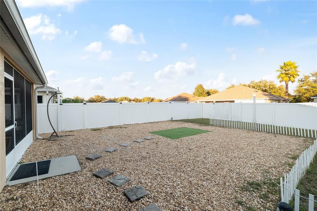 待售: $299,900 (2 贝兹, 2 浴室, 1596 平方英尺)