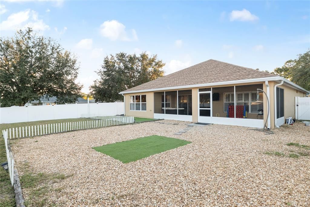 待售: $299,900 (2 贝兹, 2 浴室, 1596 平方英尺)