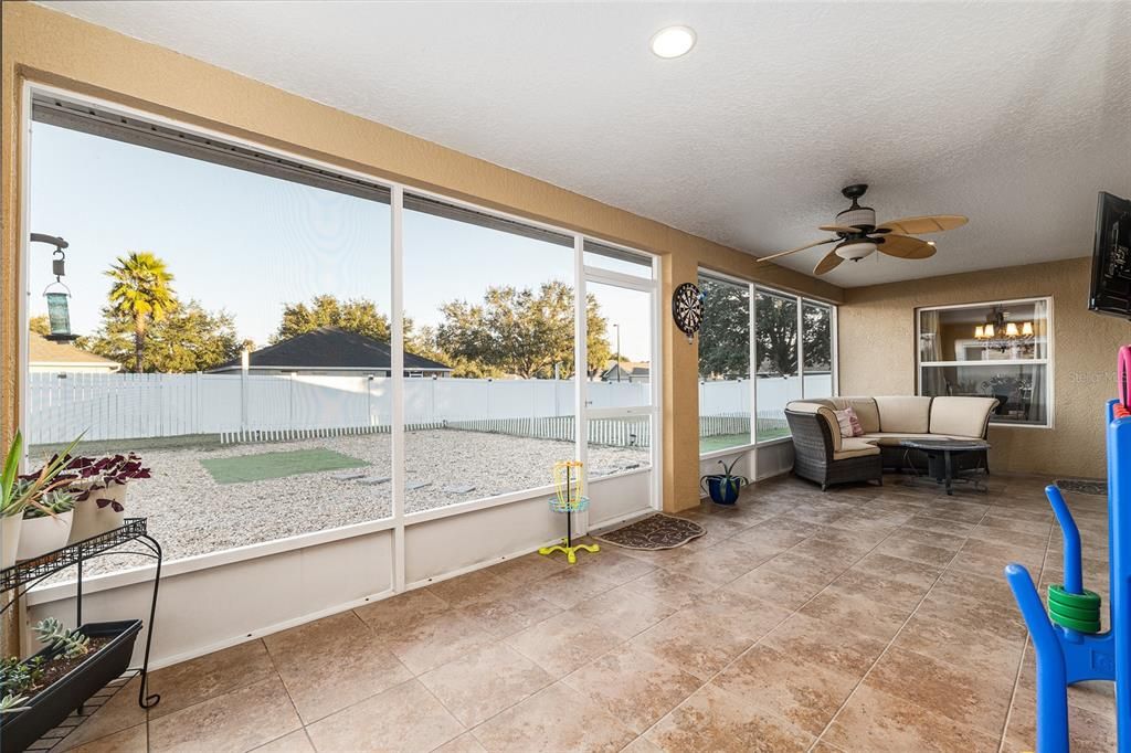 待售: $299,900 (2 贝兹, 2 浴室, 1596 平方英尺)