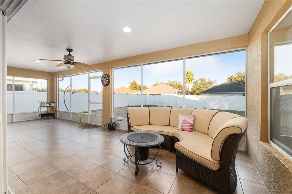 待售: $299,900 (2 贝兹, 2 浴室, 1596 平方英尺)