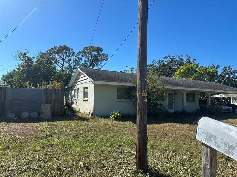 Active With Contract: $115,000 (3 beds, 2 baths, 1414 Square Feet)