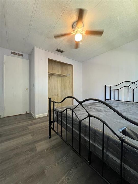 待售: $150,000 (2 贝兹, 2 浴室, 1232 平方英尺)