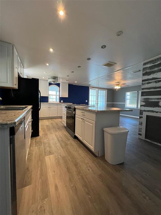 待售: $150,000 (2 贝兹, 2 浴室, 1232 平方英尺)