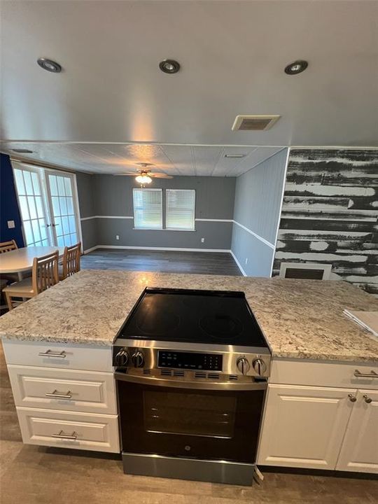 待售: $150,000 (2 贝兹, 2 浴室, 1232 平方英尺)