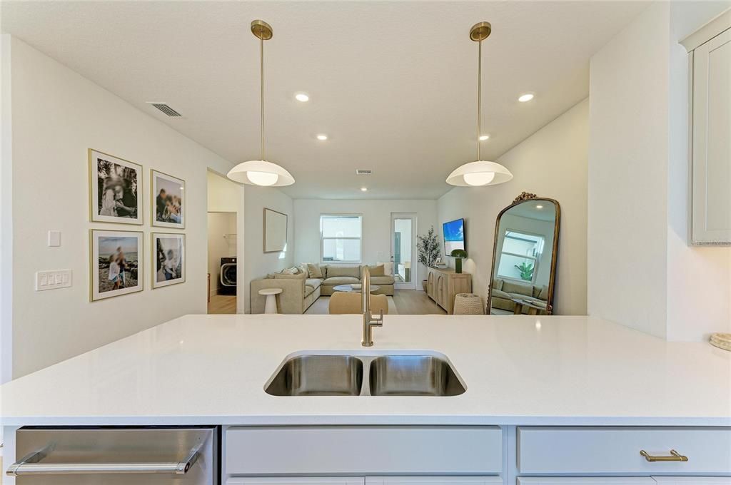 待售: $550,000 (3 贝兹, 2 浴室, 1776 平方英尺)