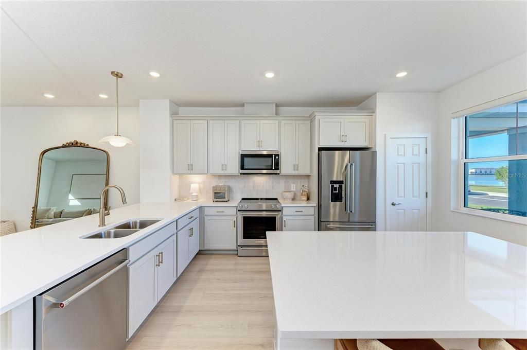 待售: $550,000 (3 贝兹, 2 浴室, 1776 平方英尺)