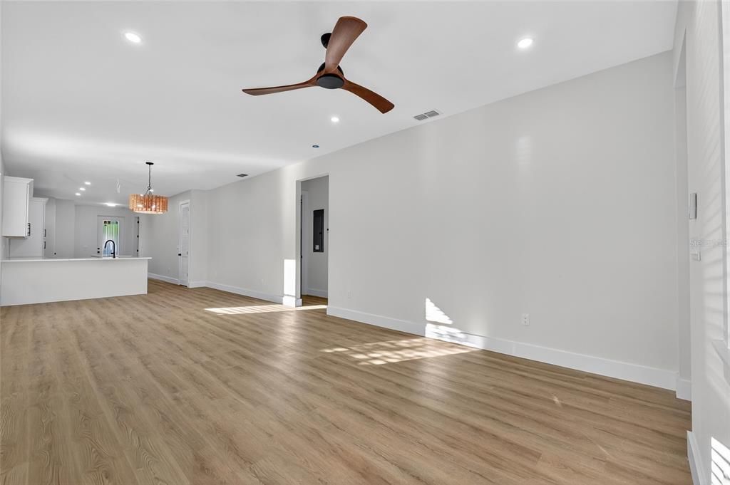 En Renta: $3,350 (3 camas, 2 baños, 1491 Pies cuadrados)