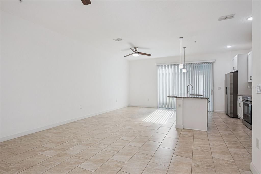 For Sale: $499,999 (4 beds, 3 baths, 1786 Square Feet)