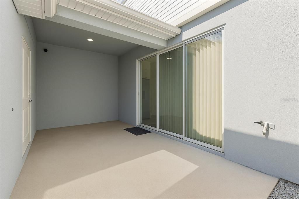 For Sale: $499,999 (4 beds, 3 baths, 1786 Square Feet)