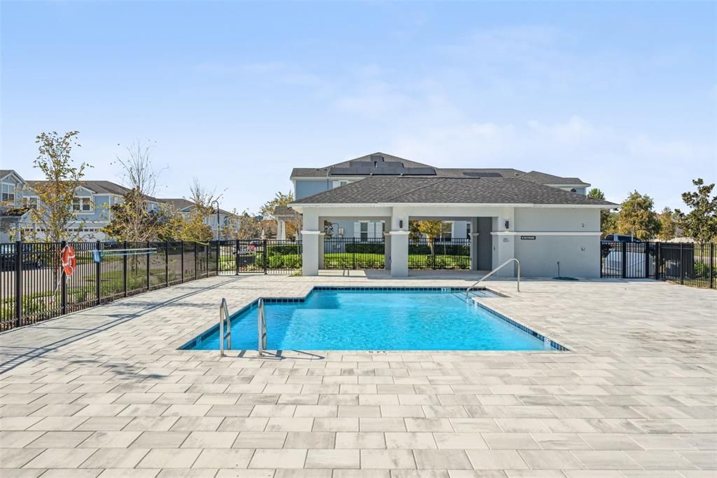 For Sale: $499,999 (4 beds, 3 baths, 1786 Square Feet)