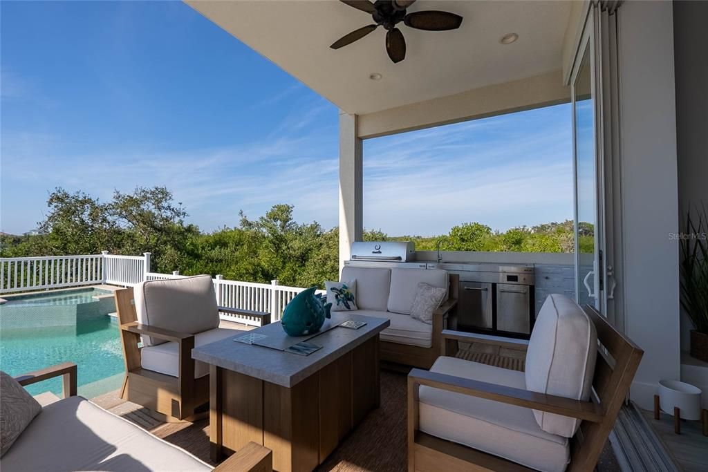 На продажу: $1,995,000 (3 спален, 3 ванн, 2950 Квадратных фут)