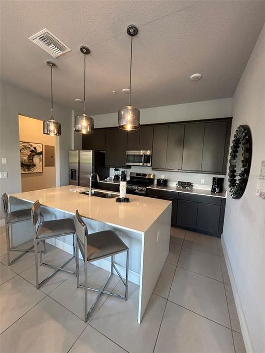 В аренду: $2,500 (3 спален, 3 ванн, 1500 Квадратных фут)