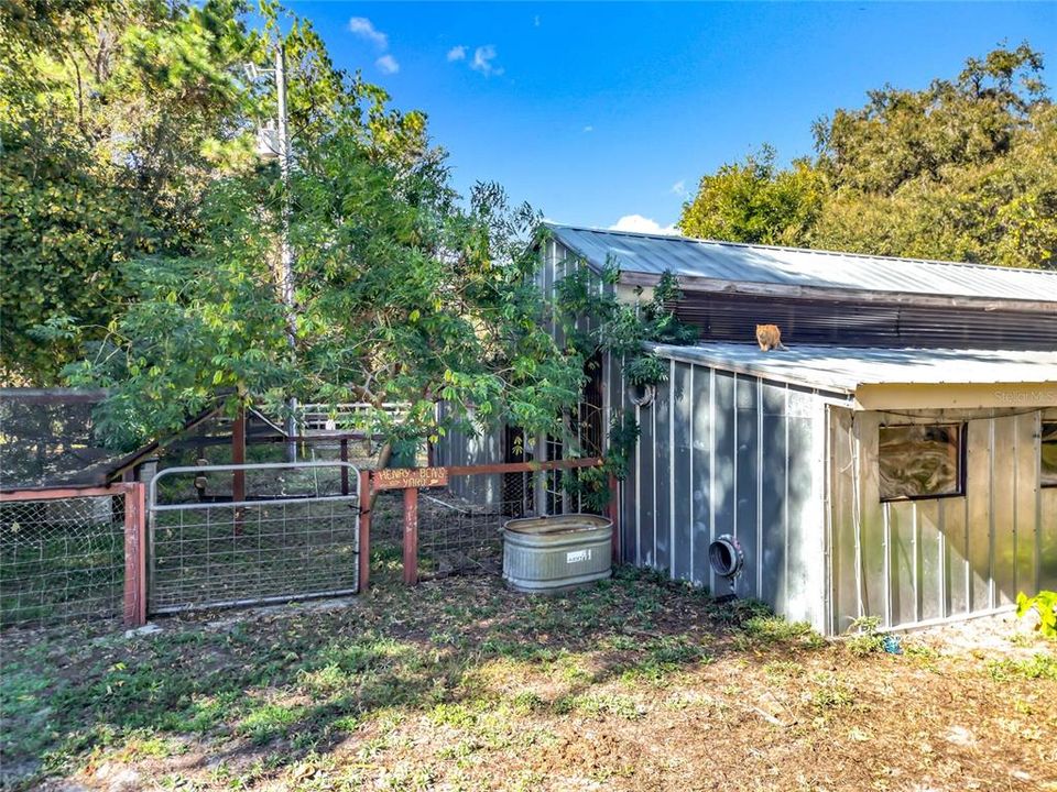 For Sale: $625,000 (3 beds, 1 baths, 1100 Square Feet)