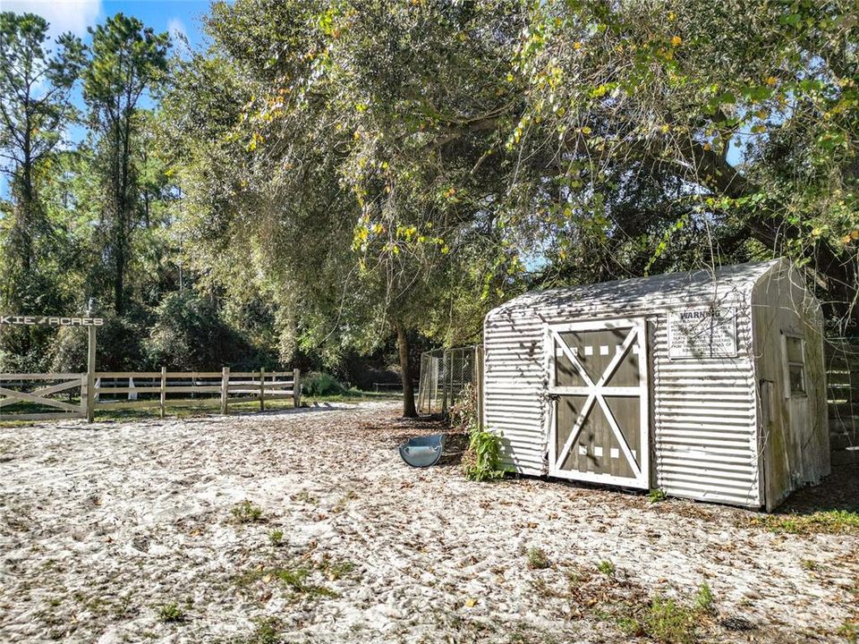 For Sale: $625,000 (3 beds, 1 baths, 1100 Square Feet)