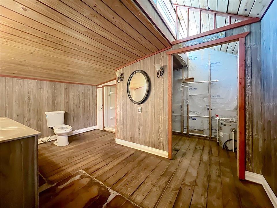 For Sale: $625,000 (3 beds, 1 baths, 1100 Square Feet)